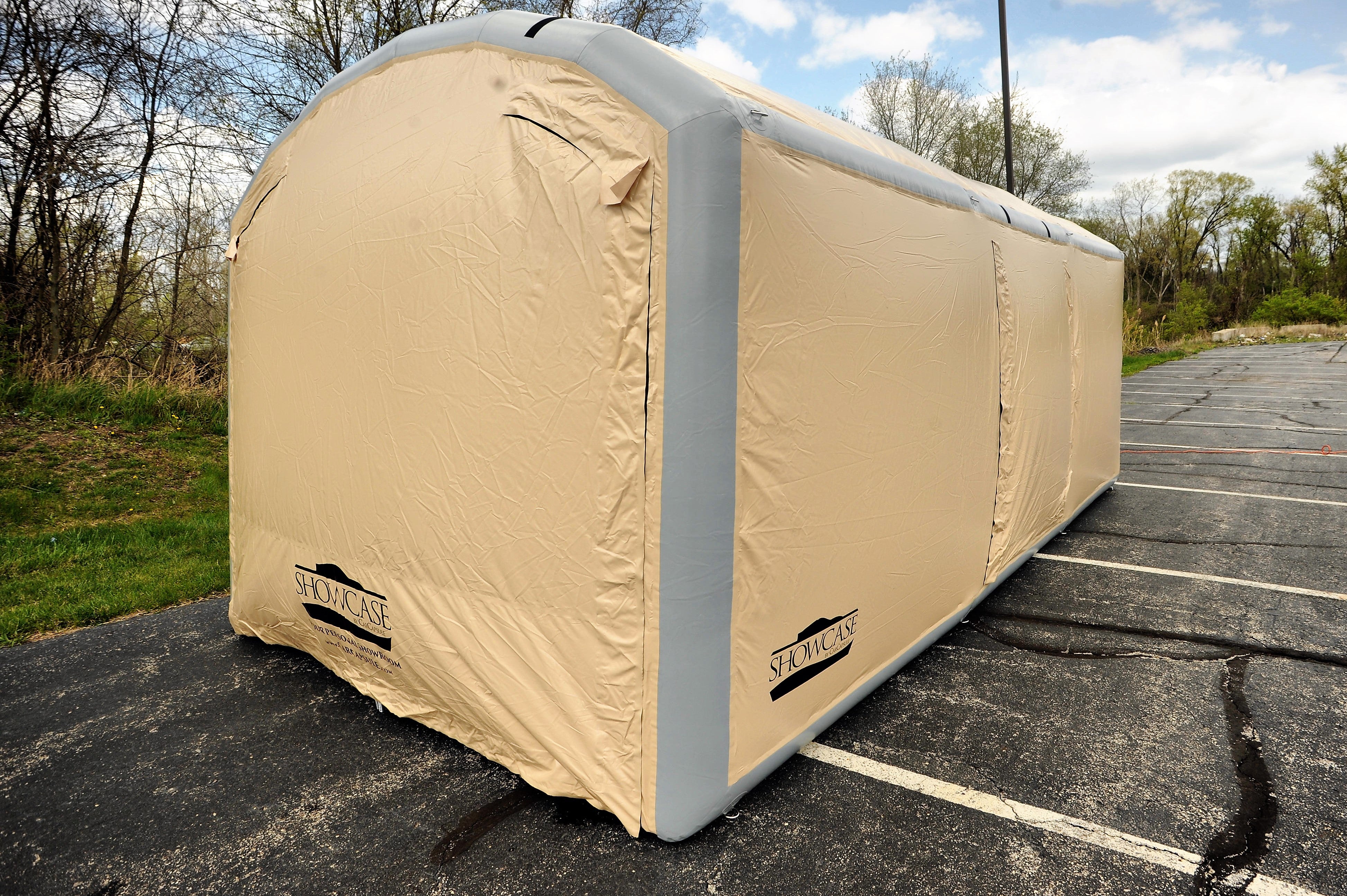 CarCapsule 24' Outdoor Showcase w/11' Pitched Roof