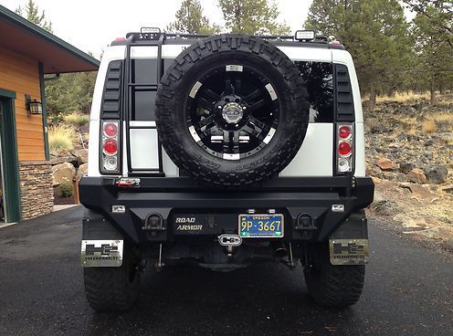 Road Armor 03-09 Hummer H2 Dakar Rear Non-Winch Bumper w/Tire Carrier - Tex Blk - 0