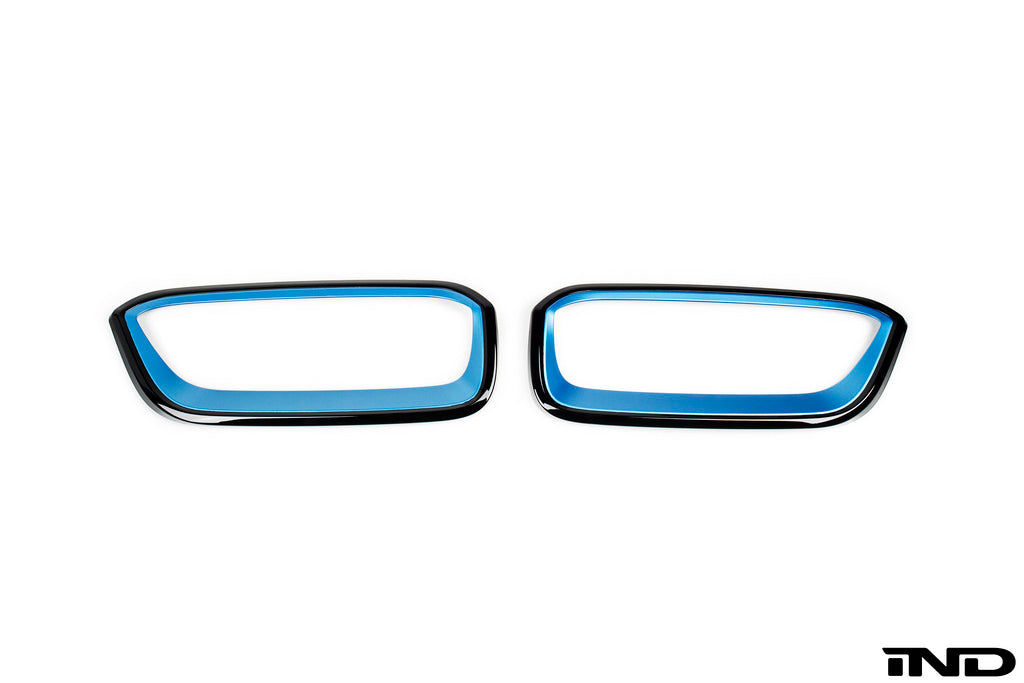 IND I01 i3 Painted Front Grille Set - 0