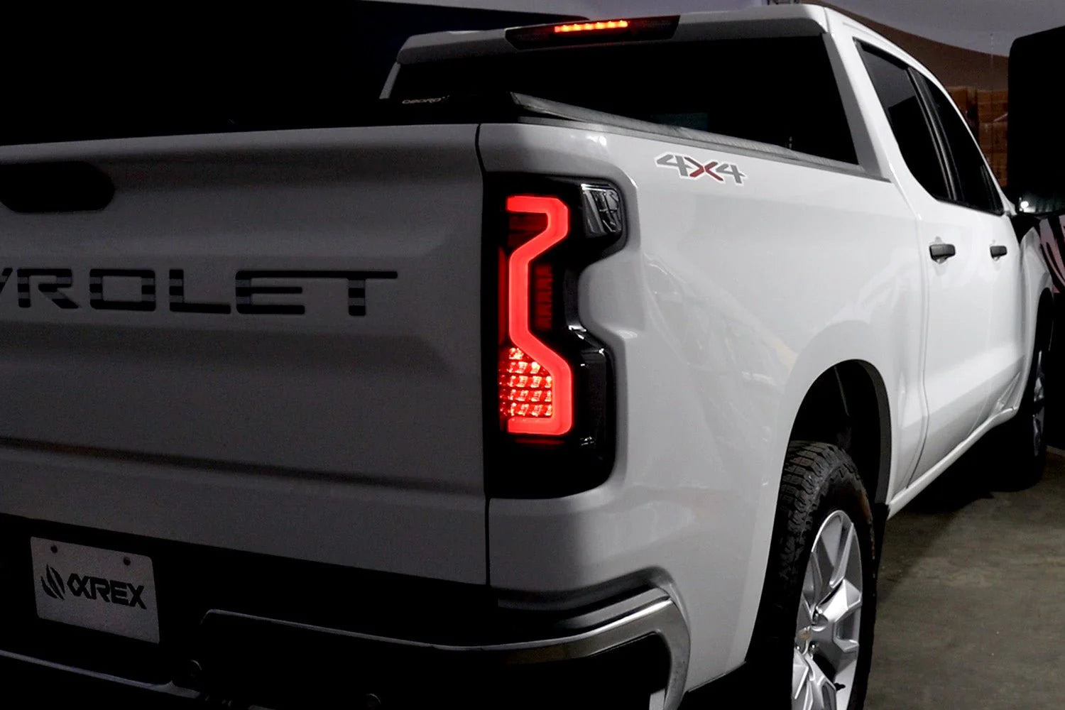 19-23 Chevrolet Silverado 1500 / 20-23 Silverado 2500HD/3500HD PRO-Series LED Tail Lights Jet Black