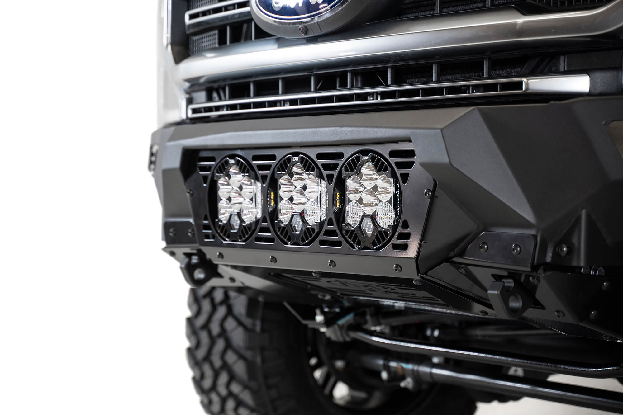 Addictive Desert Designs 17-20 Ford Super Duty Bomber Front Bumper w/ Mounts For 3 Baja Designs LP6s