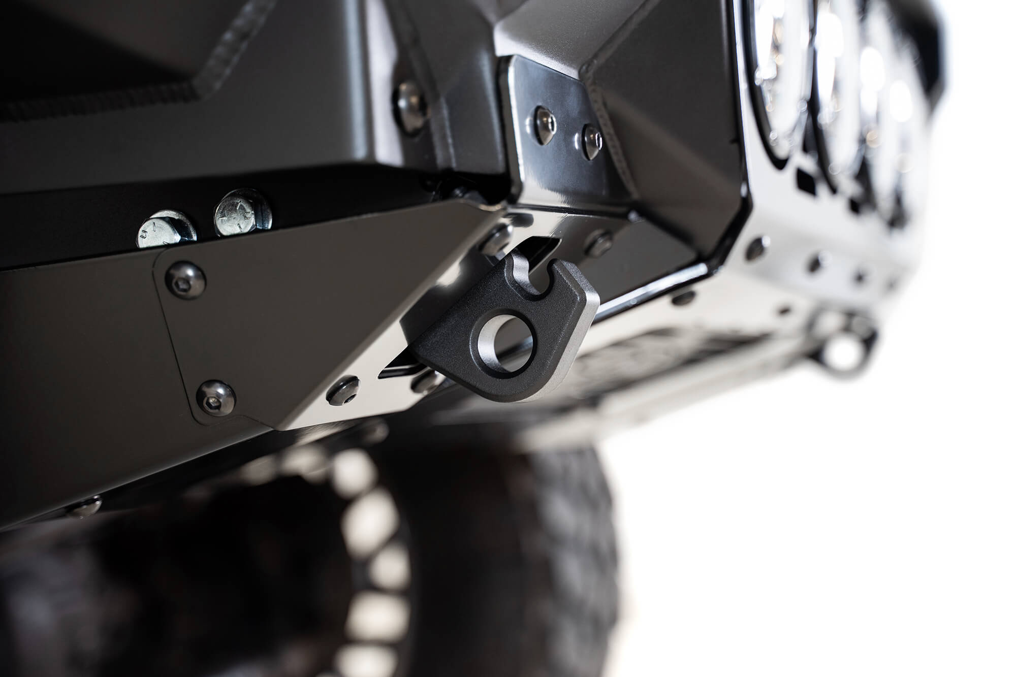 Addictive Desert Designs 17-20 Ford Super Duty Bomber Front Bumper w/ Mounts For 4 Rigid 360 6in