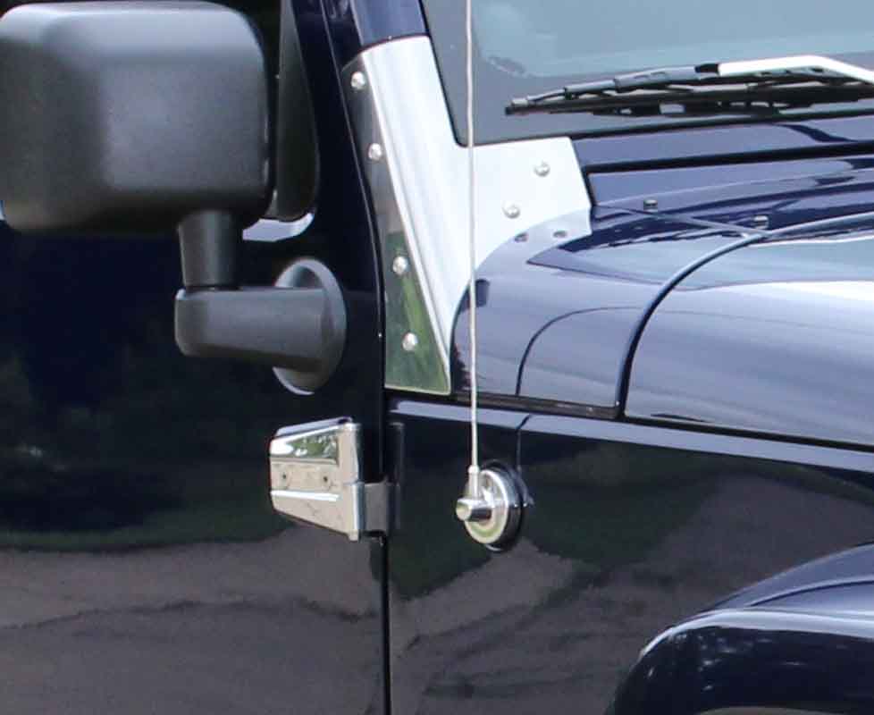 Kentrol 07-18 Jeep Wrangler JK Antenna Cover - Polished Silver - 0