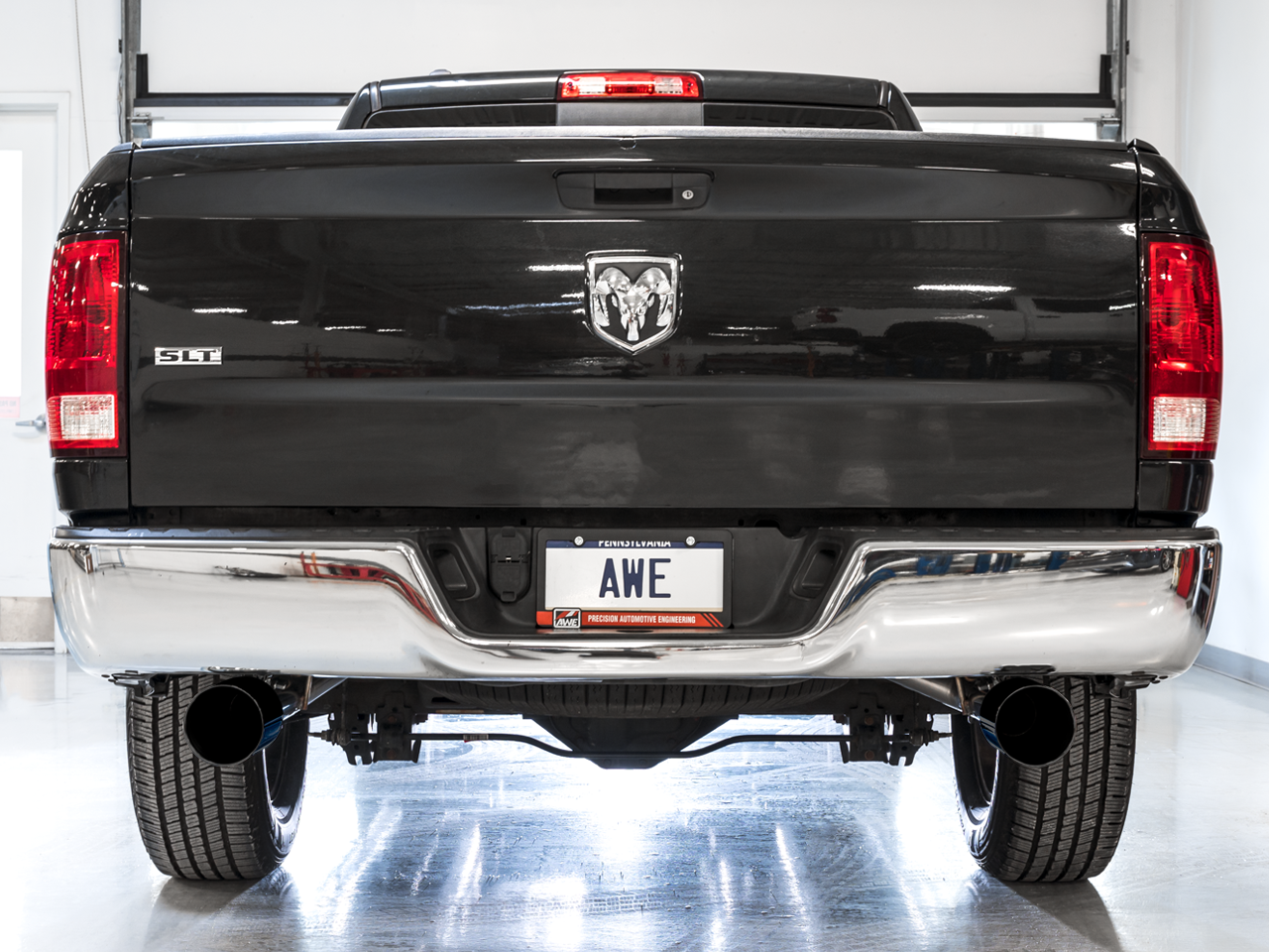 AWE 0FG Dual Rear Exit Catback Exhaust for 4th Gen RAM 1500 5.7L (with bumper cutouts) - Diamond Black Tips