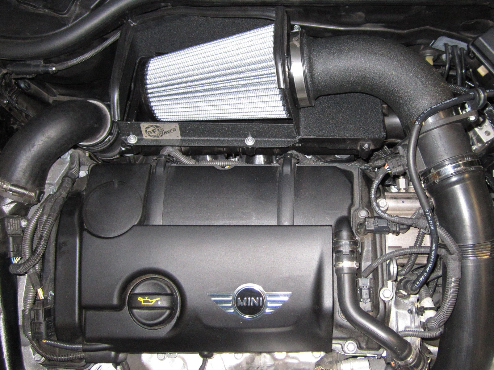 Magnum FORCE Stage-2 Cold Air Intake System w/ Pro DRY S Media MINI Cooper S 11-14 L4-1.6L (t)