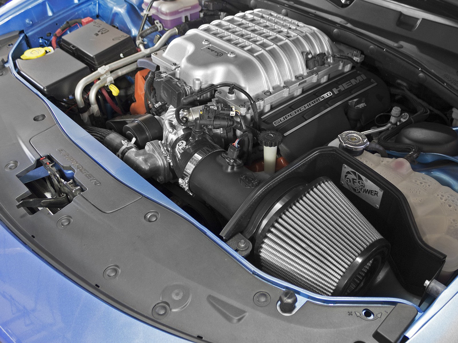 Magnum FORCE Stage-2 Cold Air Intake System w/ Pro DRY S Media Dodge Challenger/Charger SRT Hellcat 15-16 V8-6.2L (sc) HEMI