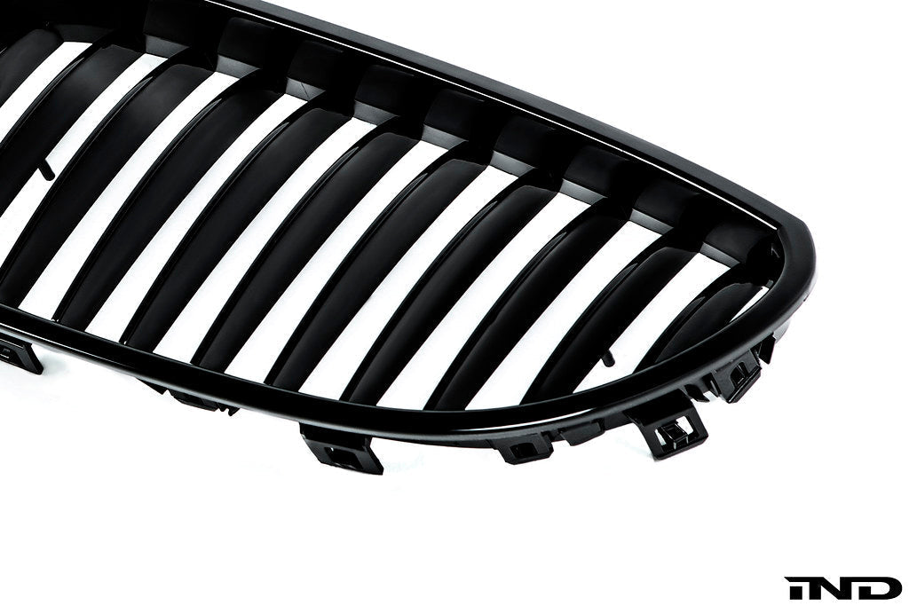 IND E60 M5 Painted Front Grille Set