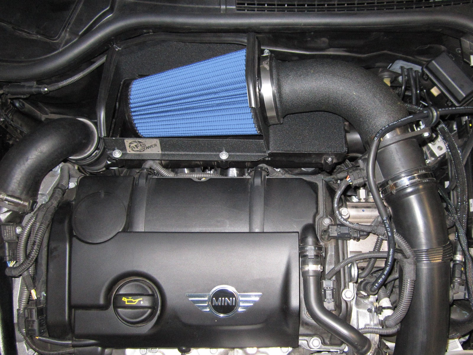 Magnum FORCE Stage-2 Cold Air Intake System w/ Pro 5R Media MINI Cooper S 11-14 L4-1.6L (t)