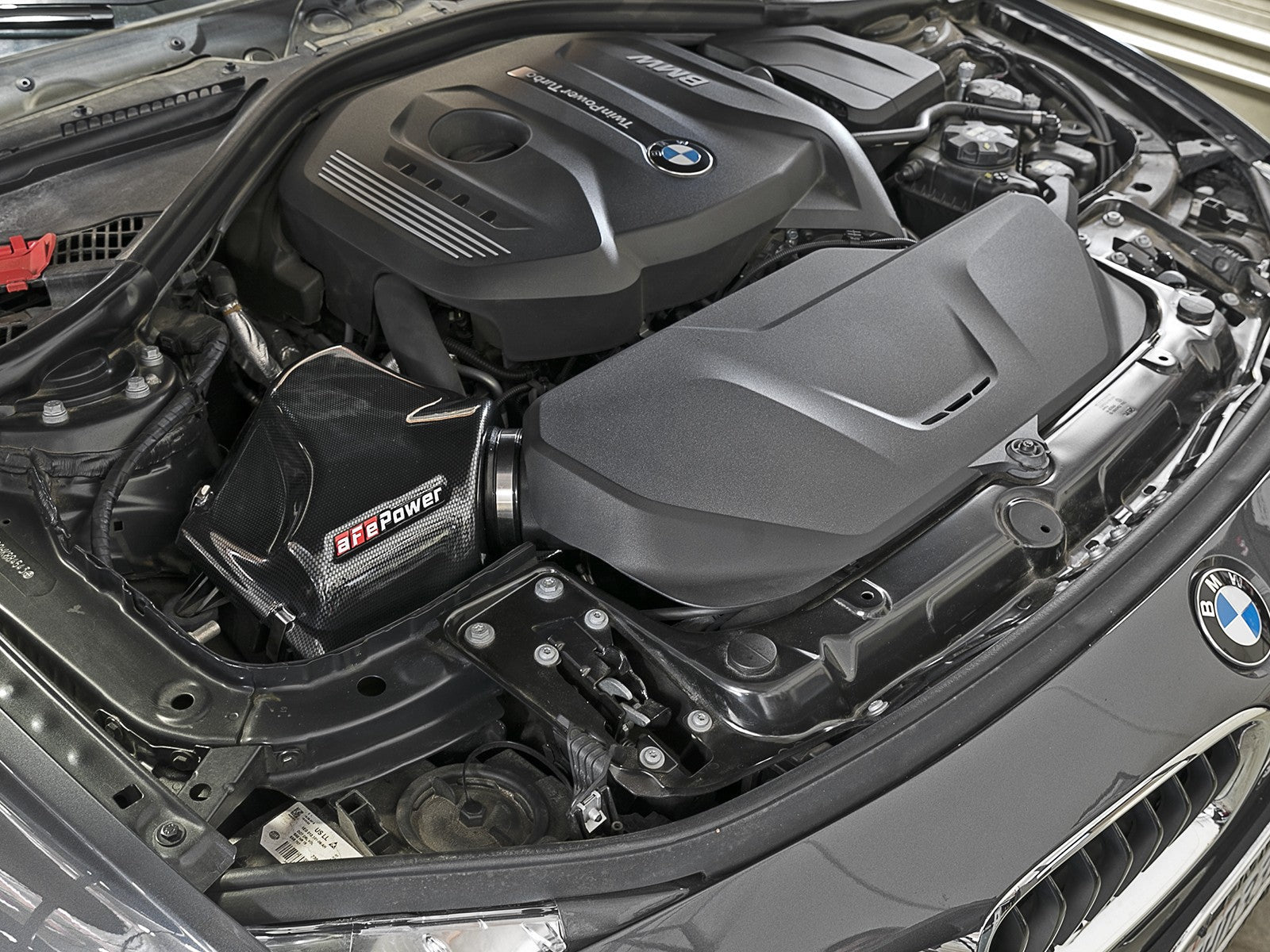 Magnum FORCE Stage-2 Cold Air Intake System w/ Pro 5R Media BMW 330i/430i (F3X) 16-20 L4-2.0L (t) B46/B48