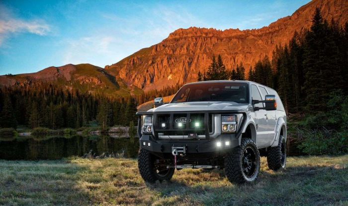 Road Armor 11-16 Ford F-250 Stealth Front Winch Bumper w/Titan II Standard Flare - Tex Blk