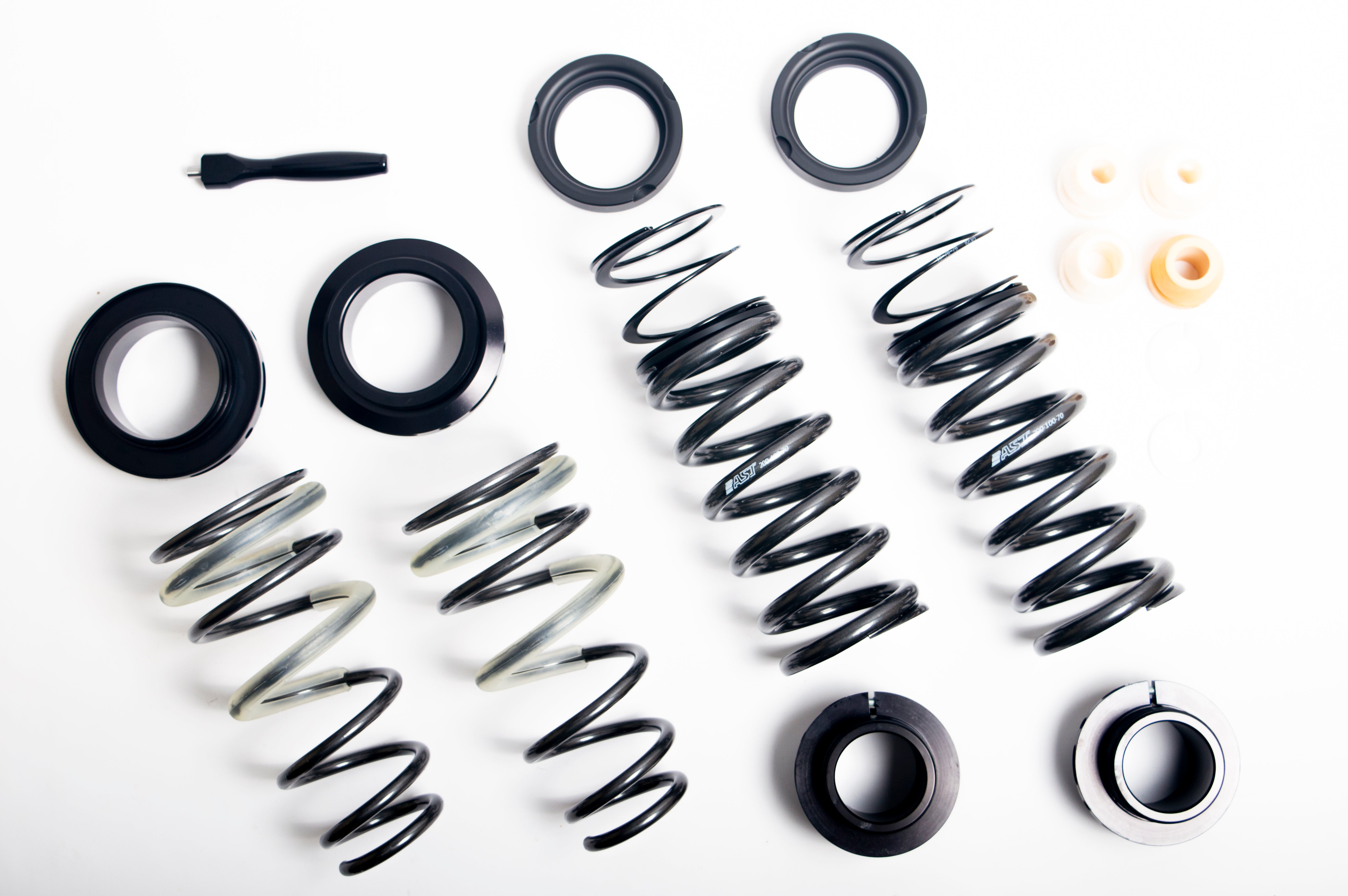 AST SUSPENSION ADJUSTABLE LOWERING SPRINGS: PORSCHE 911 (992)