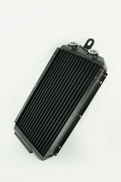 CSF PERFORMANCE ENGINE OIL COOLER: 1965–1989 PORSCHE 911/930