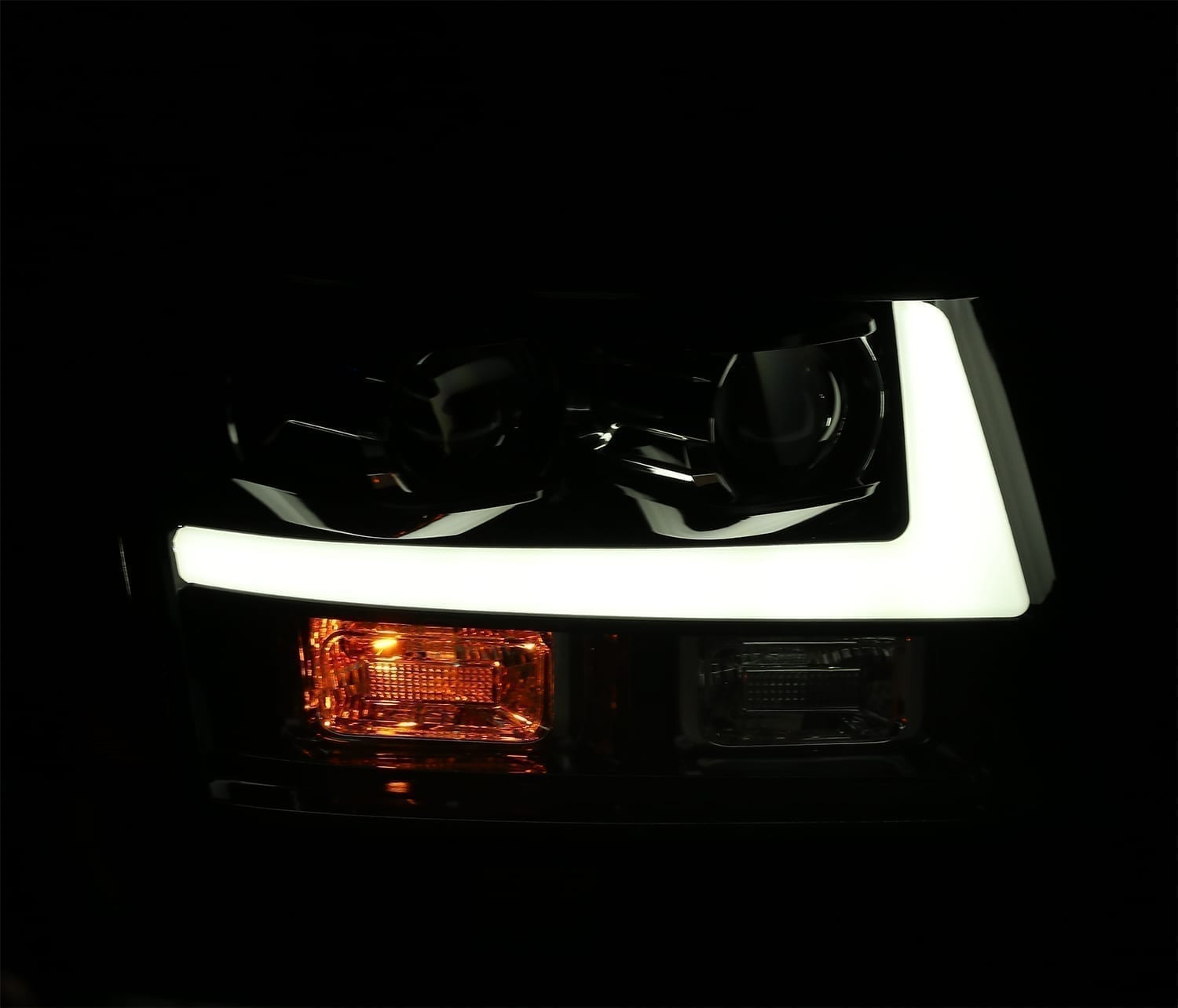 AlphaRex 07-14 Chevy Tahoe PRO-Series Projector Headlights Plank Style Chrome w/Activation Light