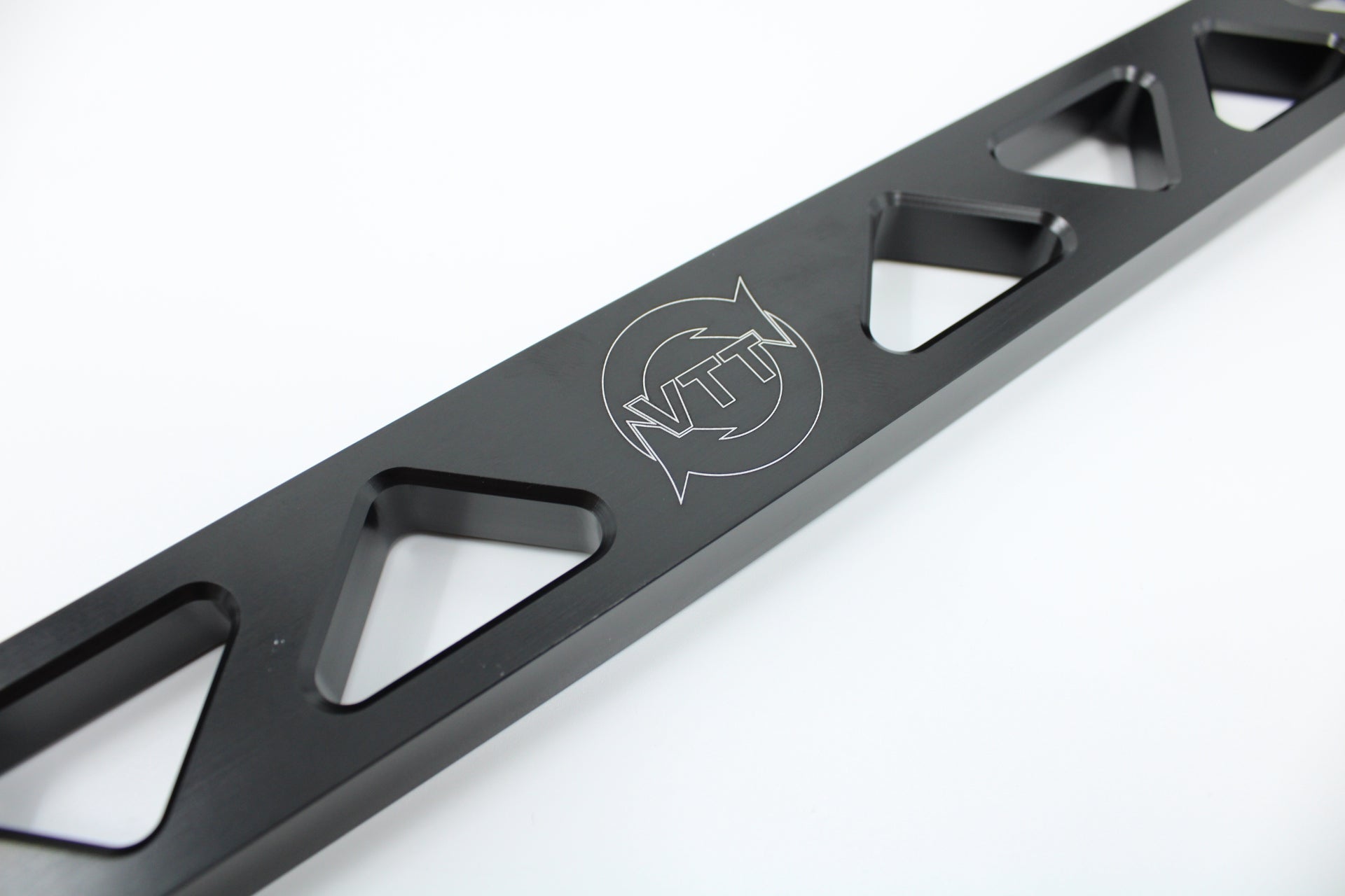 VTT G80/82 CNC Billet Aluminum Strut Braces