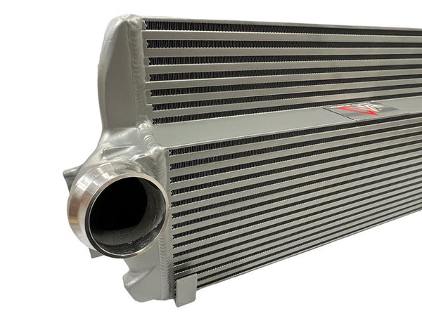 MAD US F Chassis F0x/F1x 2009- 2014 7’’ Race Intercooler Stepped Core N55 535/640/740 | MAD-1025