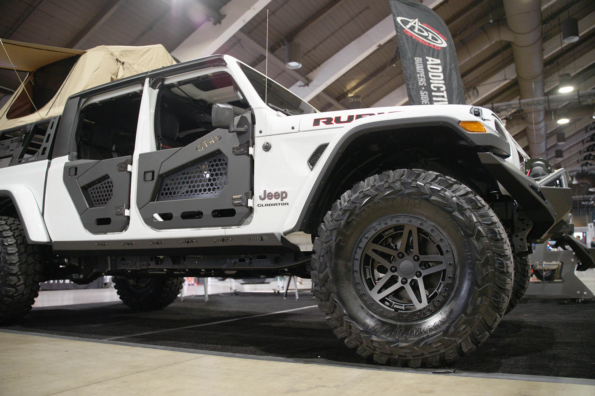 Jeep JK/JL/JT Stealth Fighter Wheel