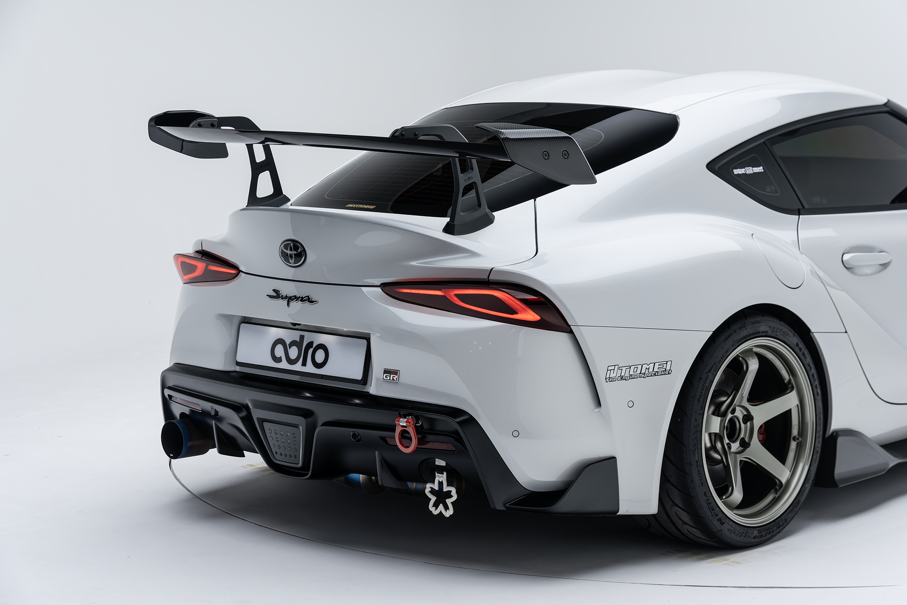 TOYOTA GR SUPRA AT-R2 V2 UPRIGHT