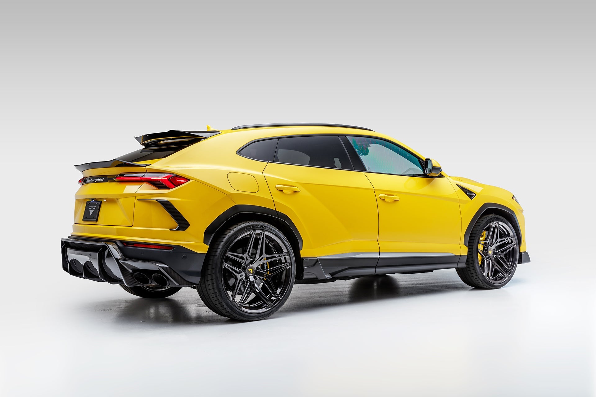 Vorsteiner Lamborghini Urus UX-07 Edizione Aero Fender Flares Carbon Fiber PP 2x2 Glossy