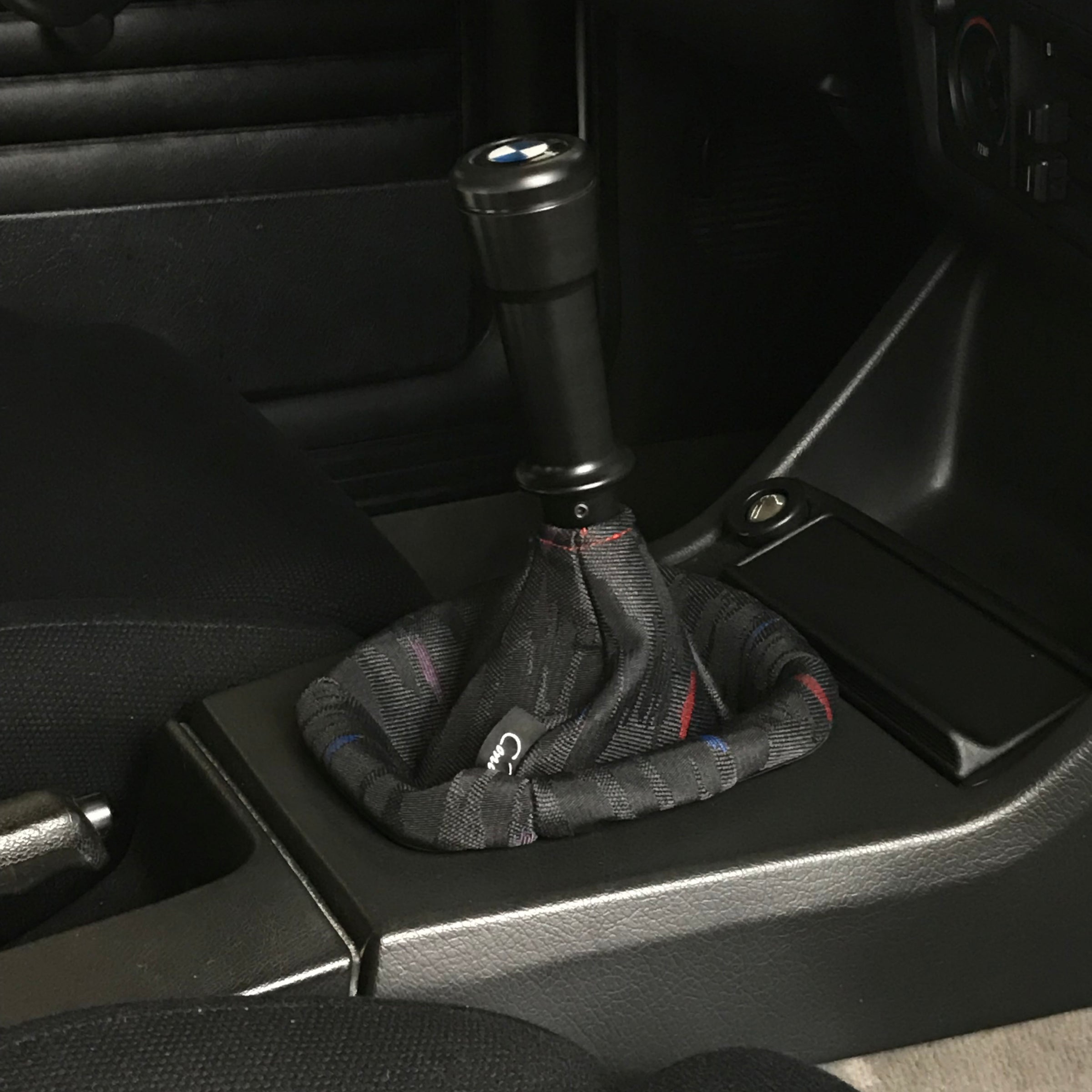 SHIFT BOOT WITH M-HURRICANE PATTERN