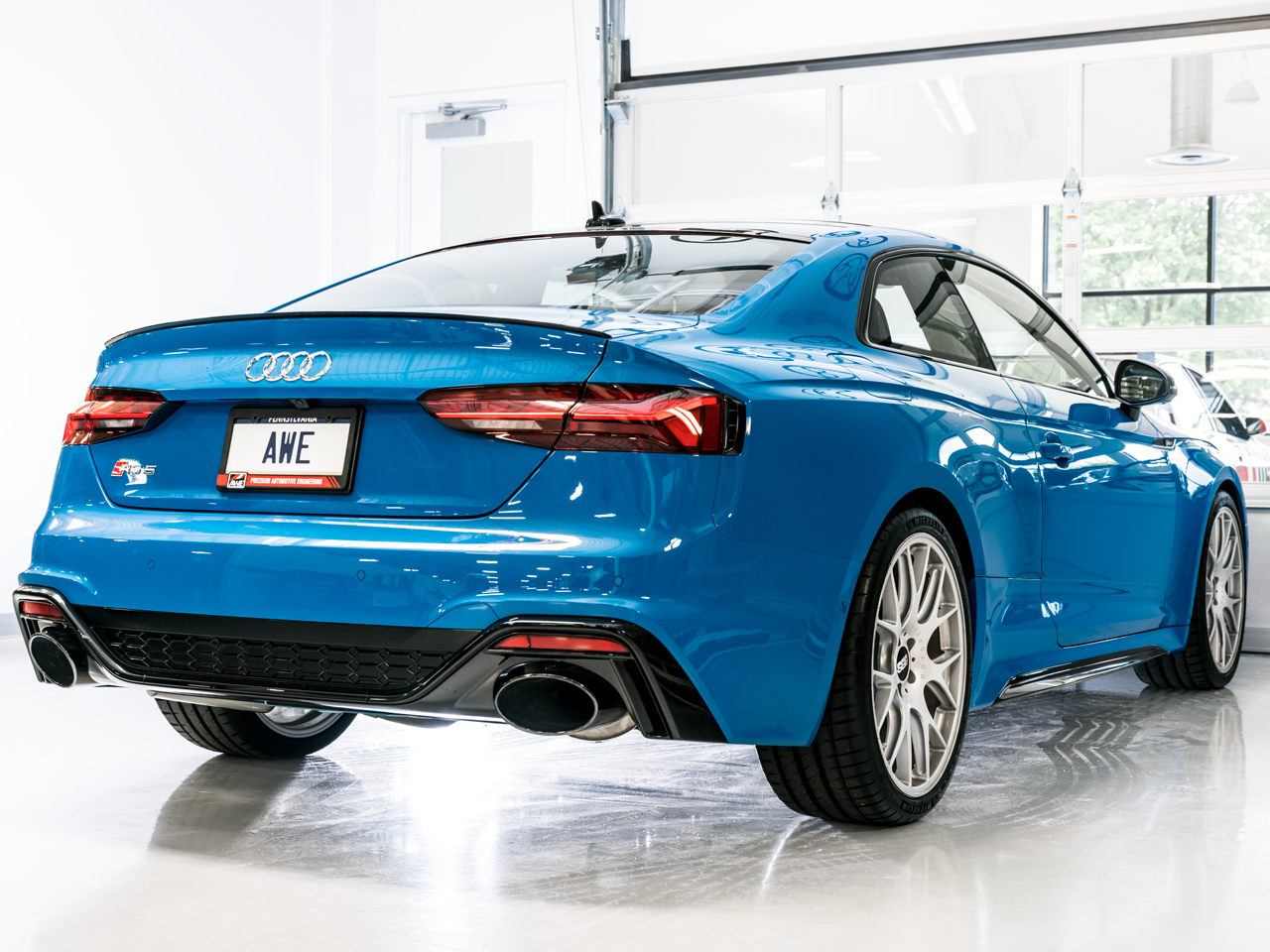 AWE Touring Edition Exhaust for Audi B9.5 RS 5 Sportback - Non-Resonated - Diamond Black RS-style Tips