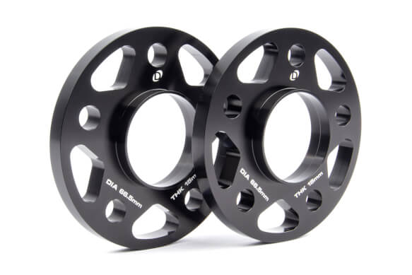 DINAN SPACERS; 66.5MM CB - 15MM THICK