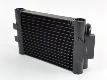 CSF PERFORMANCE OIL COOLER: 2011–2016 BMW 135I