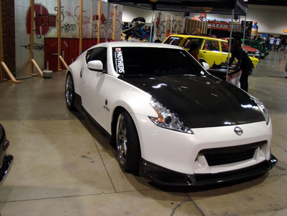 OEM-STYLE CARBON FIBER HOOD FOR 2009-2020 NISSAN 370Z