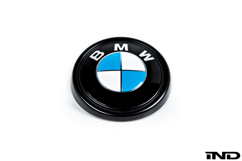 IND E70 X5M Painted BMW Roundel - 0