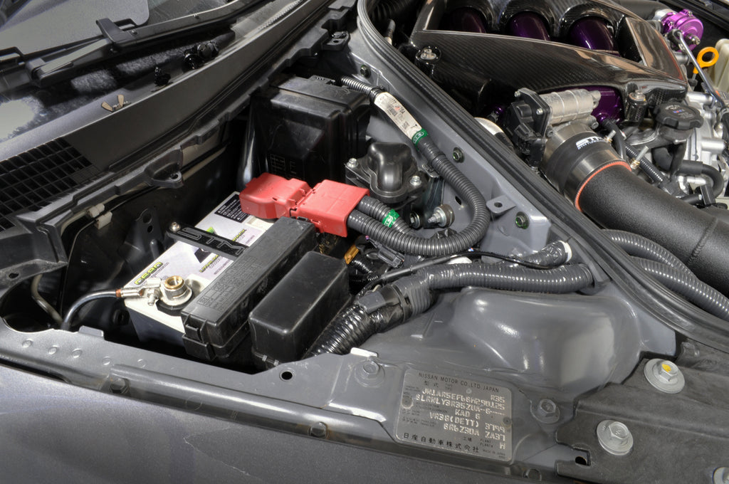 STM Small Battery Kit for R35 GTR