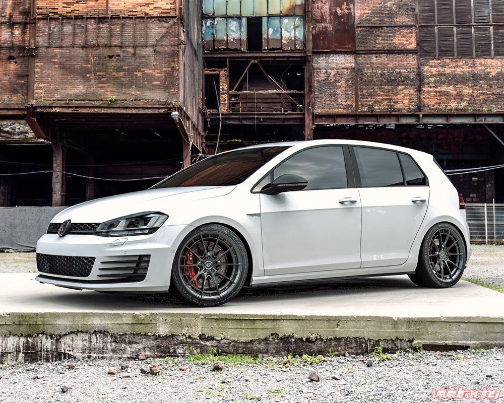 VR Forged D03-R Wheel Package Audi A3 S3 | VW Golf MK7 18x8.5 Gunmetal