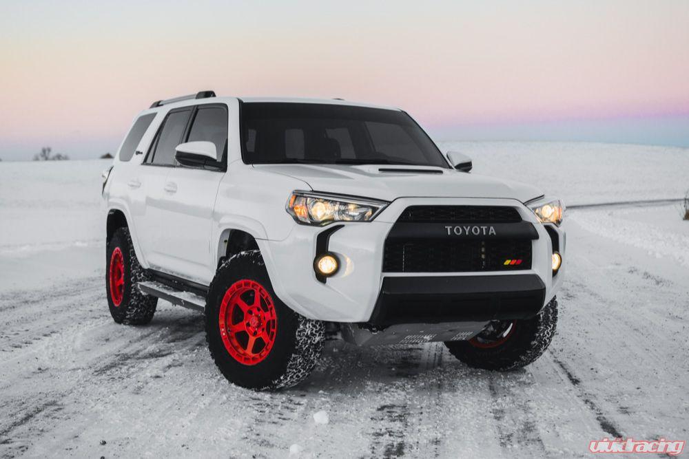 VR Forged D14 Wheel Package Toyota Tacoma | 4Runner 17x8.5 Satin Red