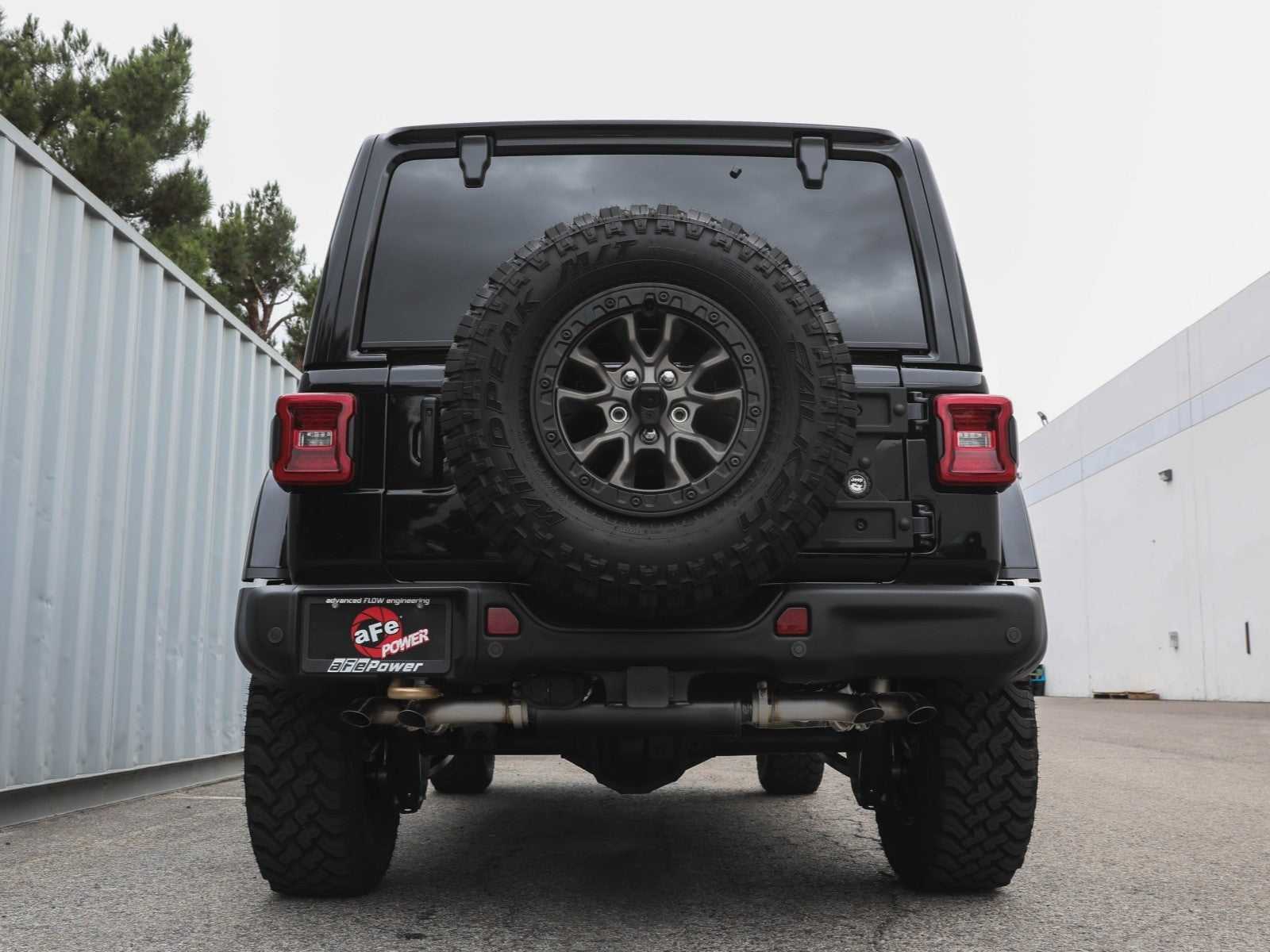 Vulcan Series 3 IN to 2-1/2 IN 304 Stainless Steel Cat-Back Exhaust System Jeep Wrangler 392 (JL) 21-22 V8-6.4L